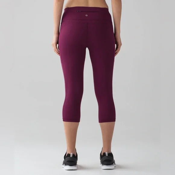 Lululemon Athletica Marvel Dark Pink Mind Over Miles Crop 17” Leggings size 4 - Picture 2 of 16
